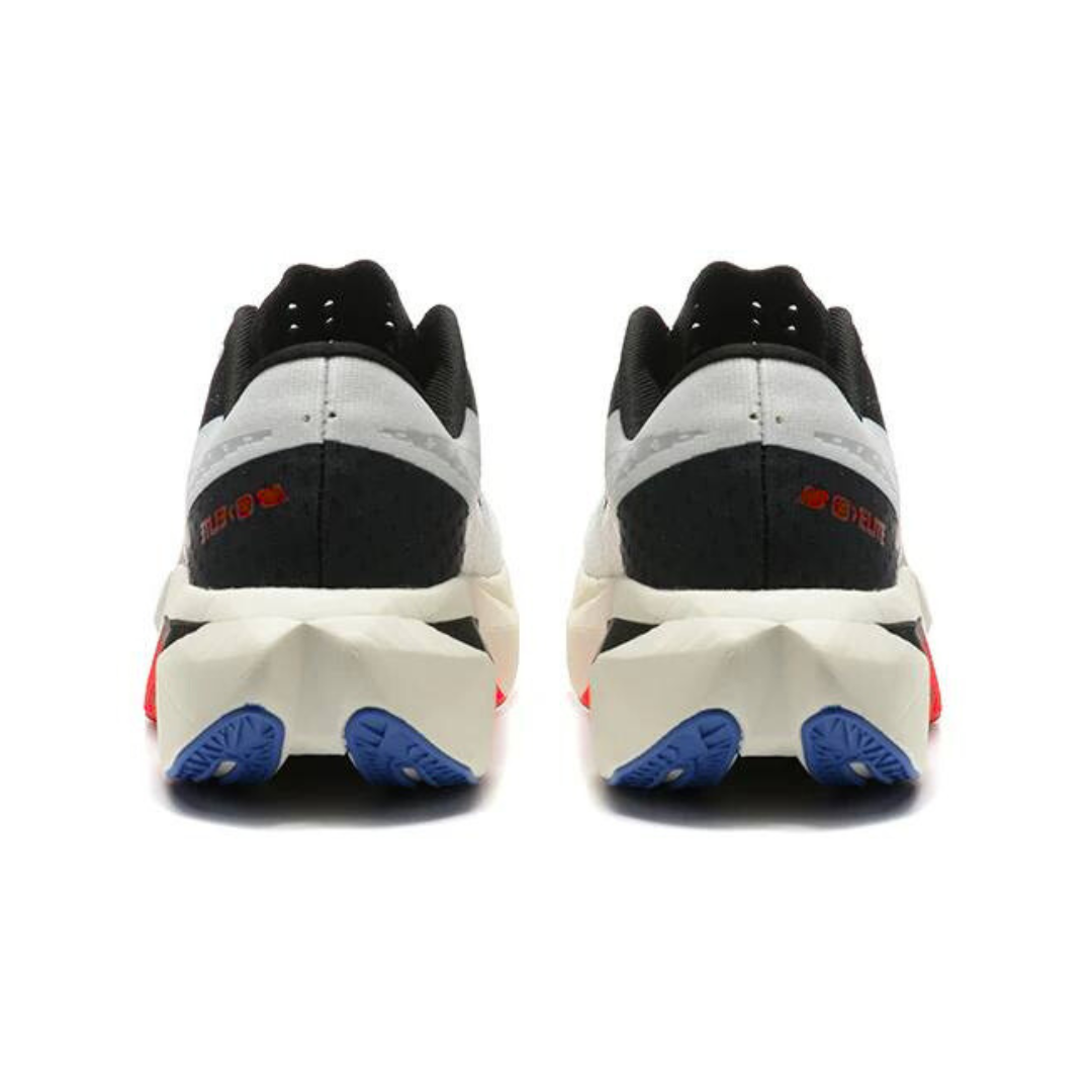 N.B FuelCell SC Elite v4   (men)
